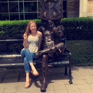 Meet your Posher, Zoe